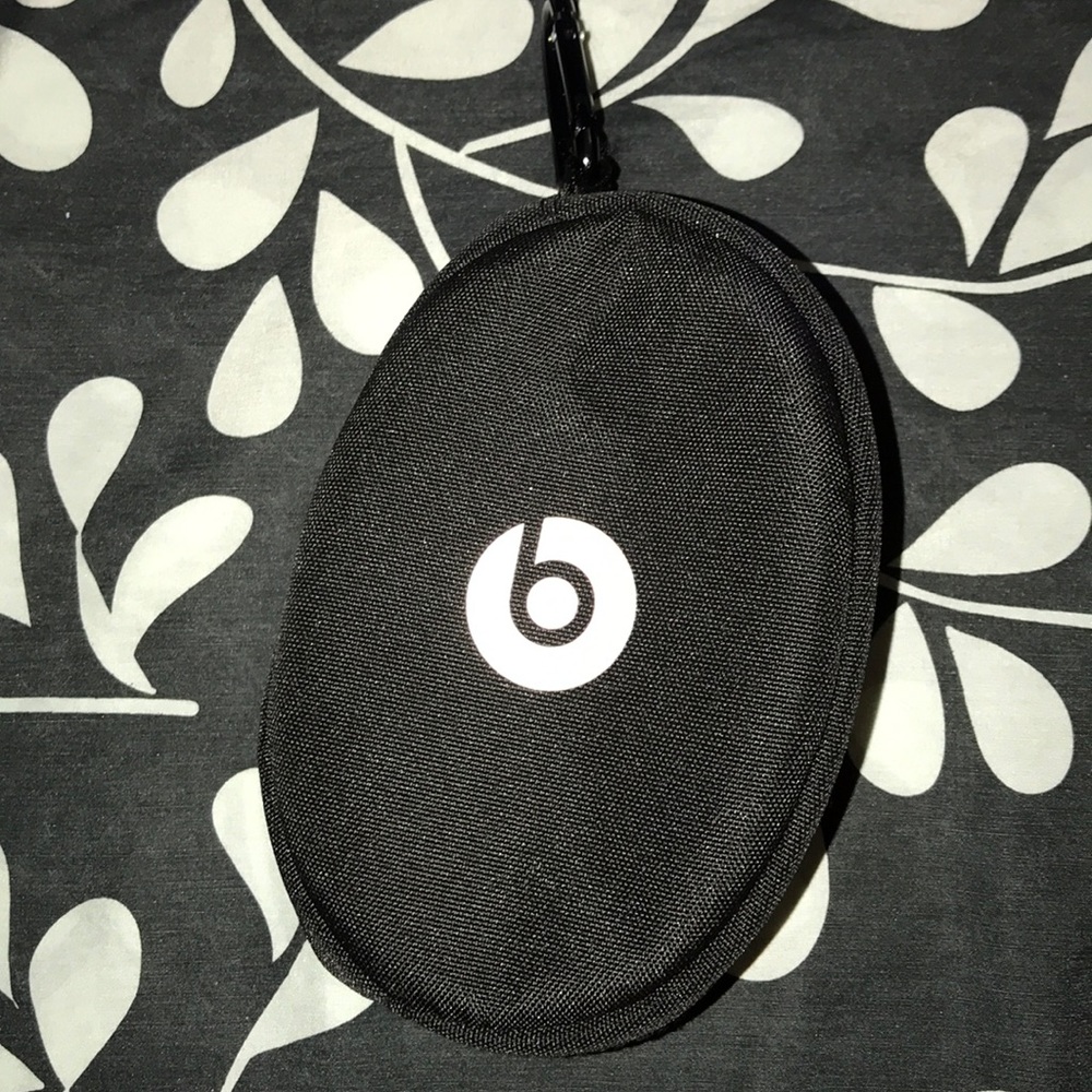BEATS | Headphones Pouch for BeatsWireless